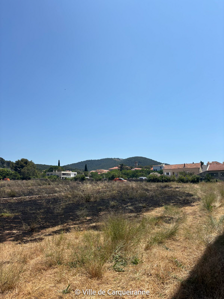 Photo du départ de feu - Agrandir l'image, .PNG 554 Ko (fenêtre modale)