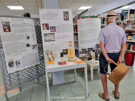 Photo de l'exposition sur frédéric mistral à la médiathèque - Agrandir l'image, .PNG 1 Mo (fenêtre modale)