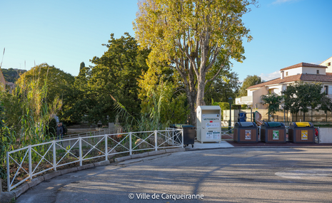 Photo des points d'apports volontaires à la promenade Georges Pompidou - Agrandir l'image, .PNG 2 Mo (fenêtre modale)