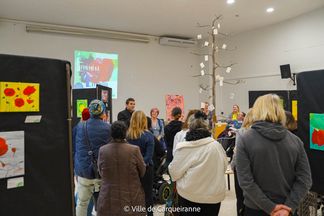 Discours de Monsieur le Maire en présence de Mesdames Monique Fogu adjointe et Marie-Christine Casini Conseillère Municipale pour l'inauguration de l'exposition sur le thème « éphémère éternité » proposée par le service socio-éducatif de l’Hôpital San Salvadour - Agrandir l'image, .JPG 140 Ko (fenêtre modale)