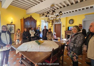 Photo avec les participants à l'ATL du 19 avril durant la visite du chateau