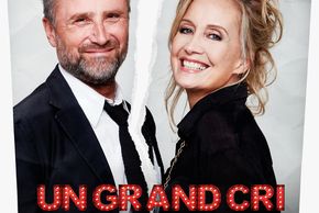 Affiche de la pièce de théatre un grand cri d'amour