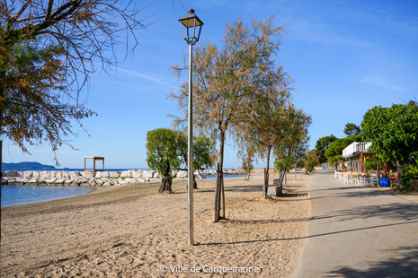 Photo des travaux d'embellissement de la plage Peno pour la saison estivale 2025 - Agrandir l'image, .PNG 2 Mo (fenêtre modale)