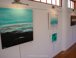 Photo des tableaux de l'exposition de l'artiste Isabelle Eisenberg sur le thème "lumières d'été" - Agrandir l'image, .PNG 1,006,6 Ko (fenêtre modale)