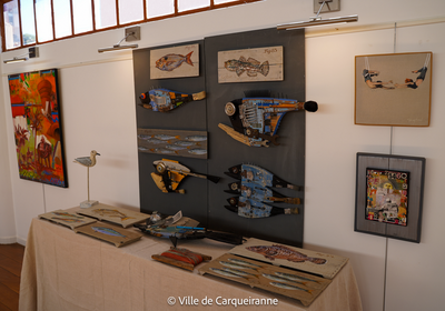 Photo des oeuvres de l'artiste Raphael Bravo durant son exposition à La Galerie de Carqueiranne