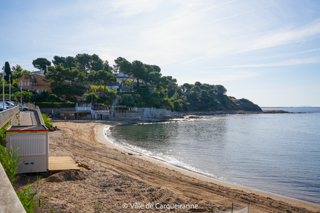 Photo des travaux d'embellissement de la plage du Pradon pour la saison estivale 2025 - Agrandir l'image, .PNG 1 Mo (fenêtre modale)
