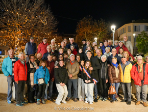 Retour de la randonnée de Carqueirando photo avec monsieur le maire et les élus et le conseil municipal des enfants - Agrandir l'image, .PNG 1,8 Mo (fenêtre modale)