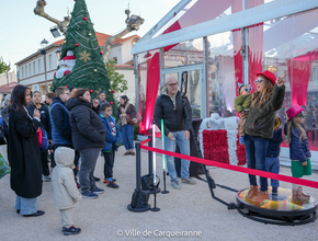 Photo du videobooth devant la tente cristal sur la place de la république durant l'aire de noel - Agrandir l'image, .PNG 1,6 Mo (fenêtre modale)