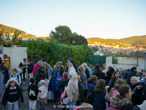 Photo vente de crêpes école marcel pagnol - Agrandir l'image, .PNG 1,4 Mo (fenêtre modale)